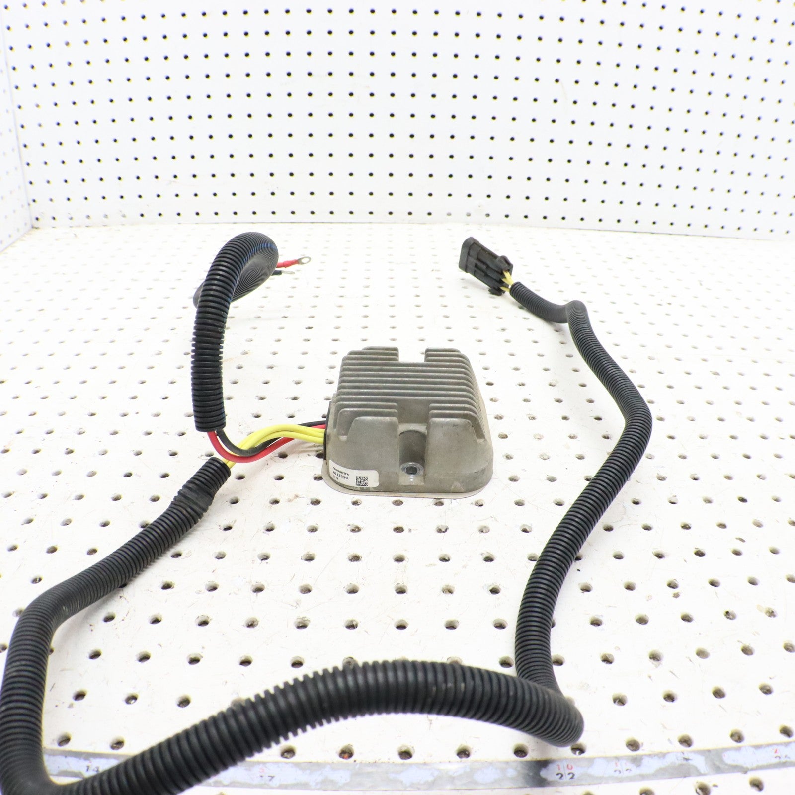 2014 Polaris Sportsman 570 Voltage Regulator 2207958; 4015230