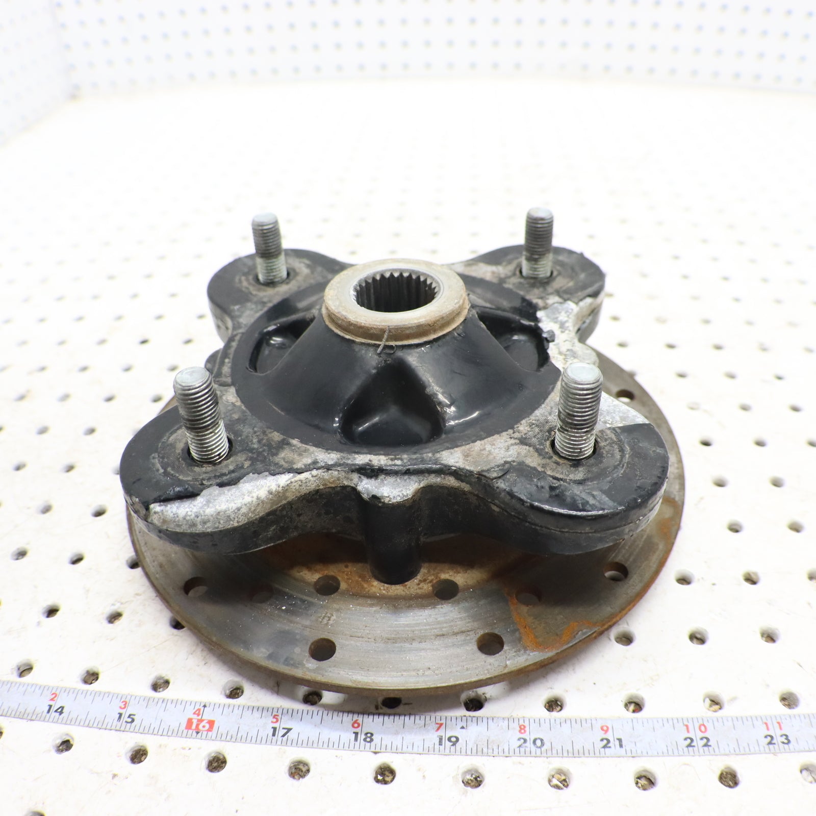 2013 Polaris Ranger Xp 900 Wheel Hub REAR 5137431-067; 5142964-067