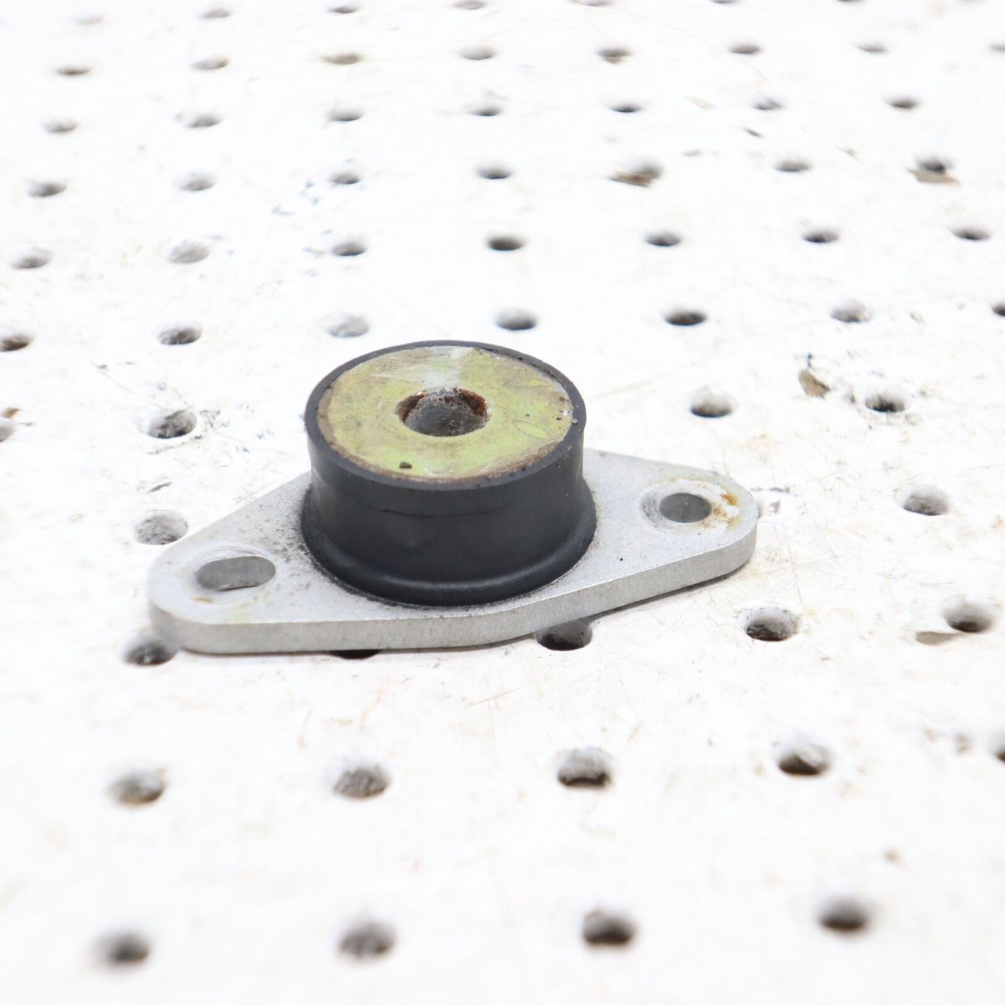 2015 POLARIS SWITCHBACK 800 MOTOR ENGINE MOUNT 3022713; 3023293