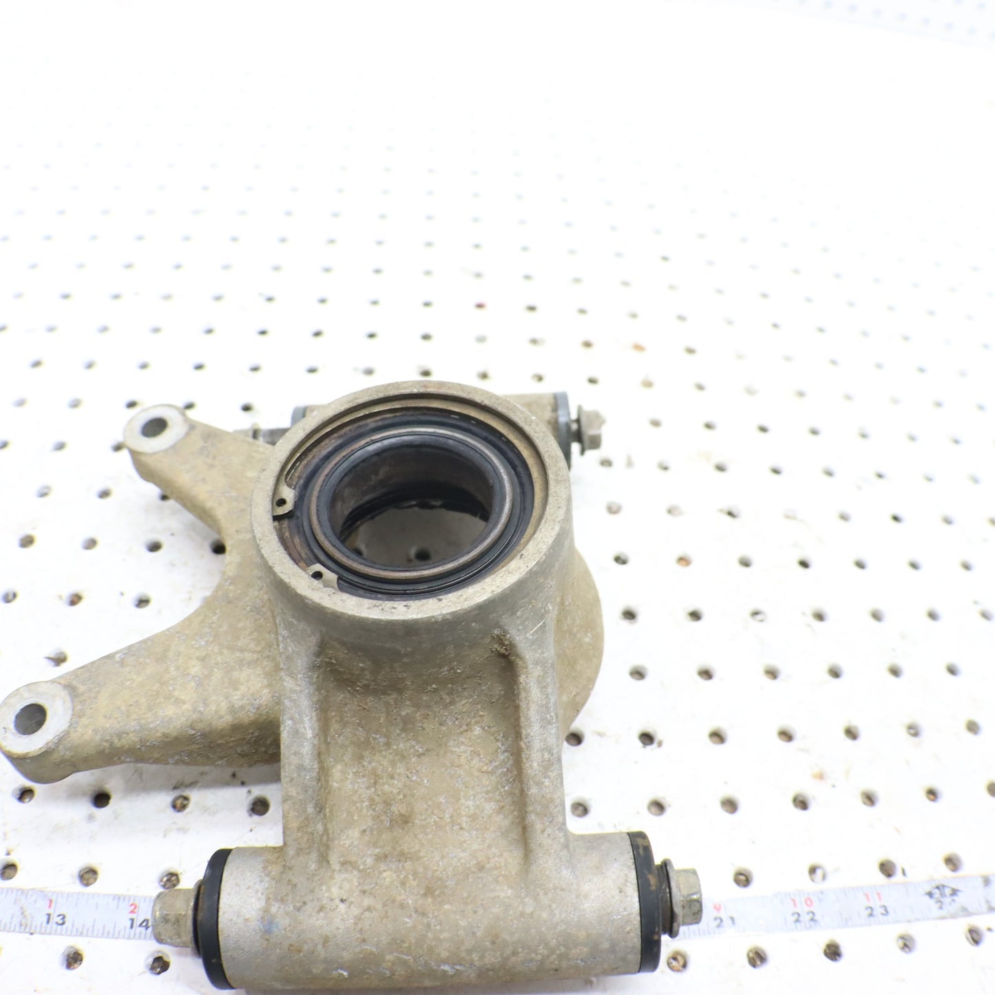 2009 Polaris Sportsman Xp 850 Bearing Carrier Knuckle Rear 5136106