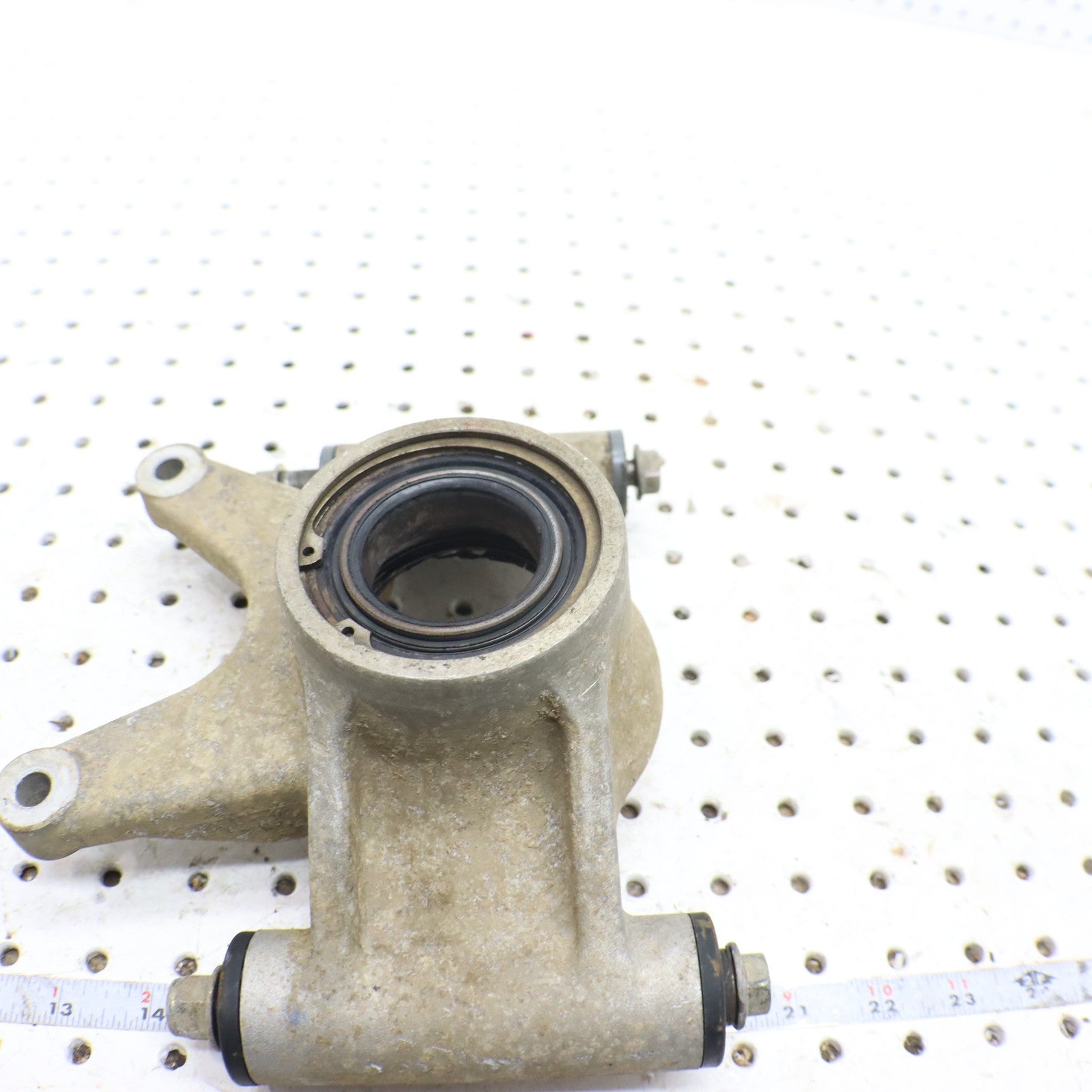 2009 Polaris Sportsman Xp 850 Bearing Carrier Knuckle Rear 5136106
