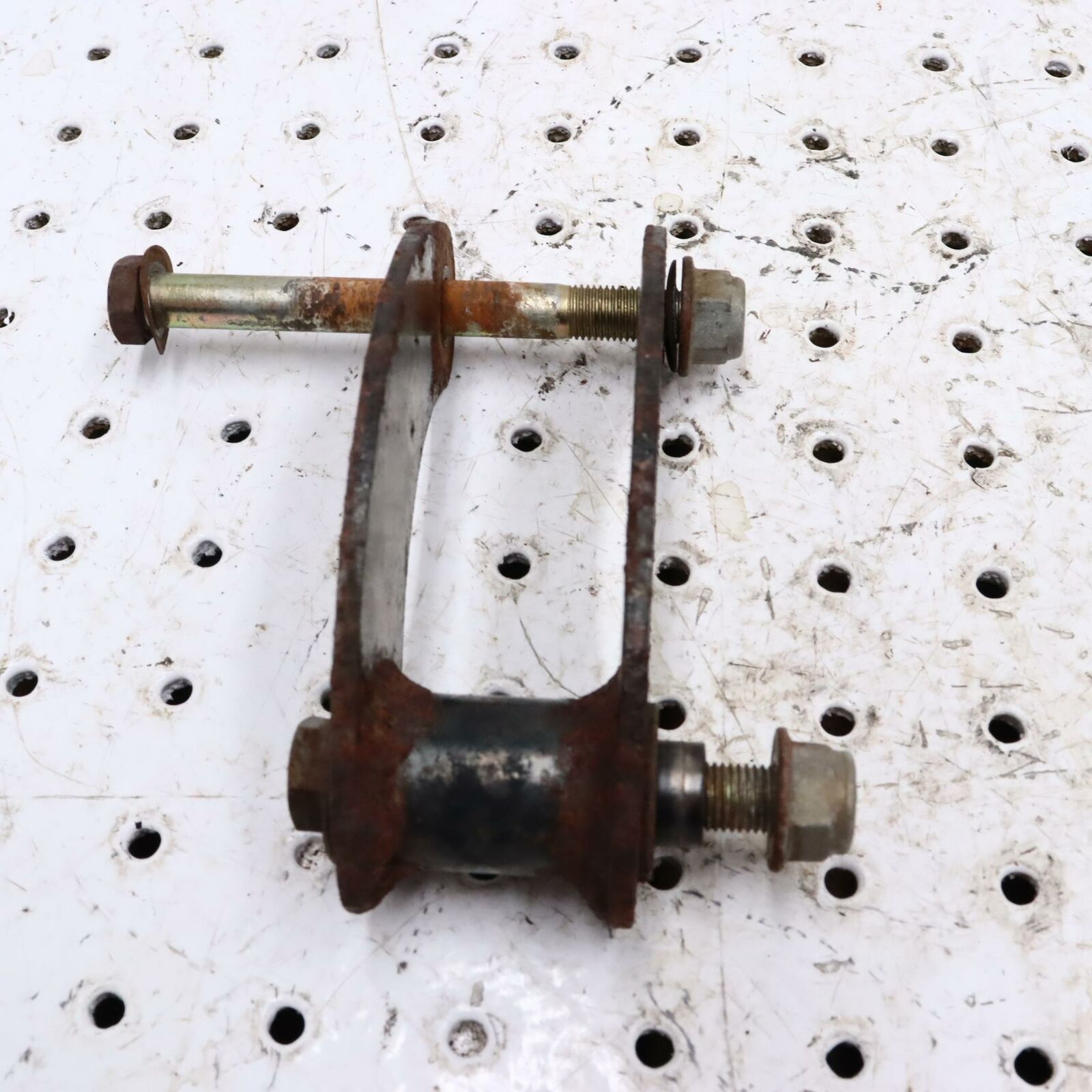2007 POLARIS IQ 600 REAR SUSPENSION FRONT SHOCK PIVOT 1542059-067