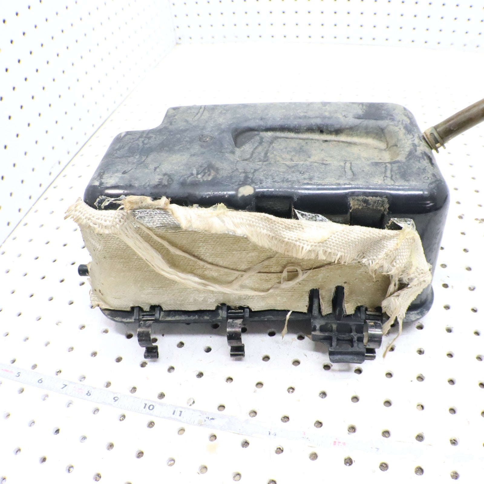 2012 Polaris Sportsman 500 Airbox Air Intake Filter Box 5438552