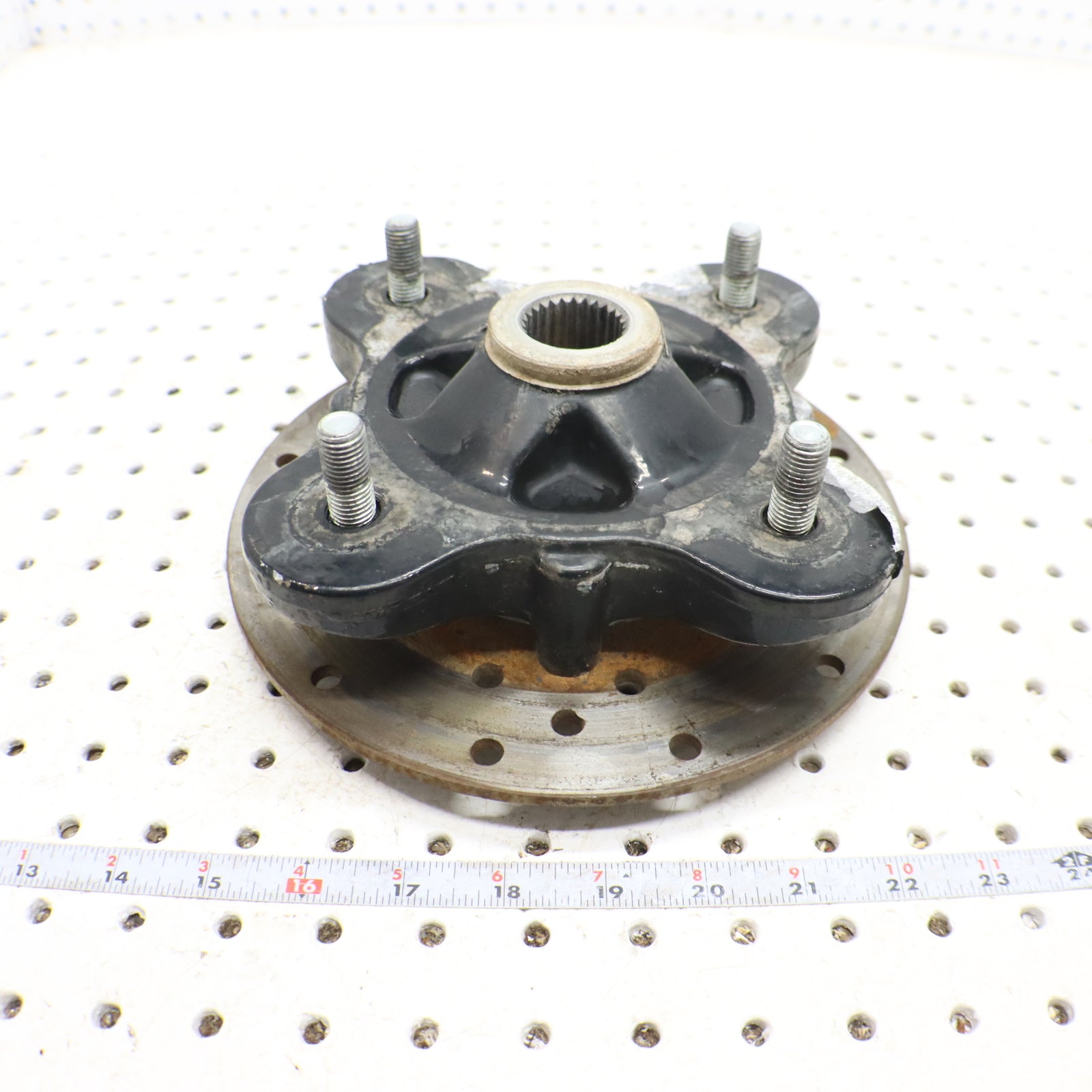 2013 Polaris Ranger Xp 900 Wheel Hub REAR 5137431-067; 5142964-067