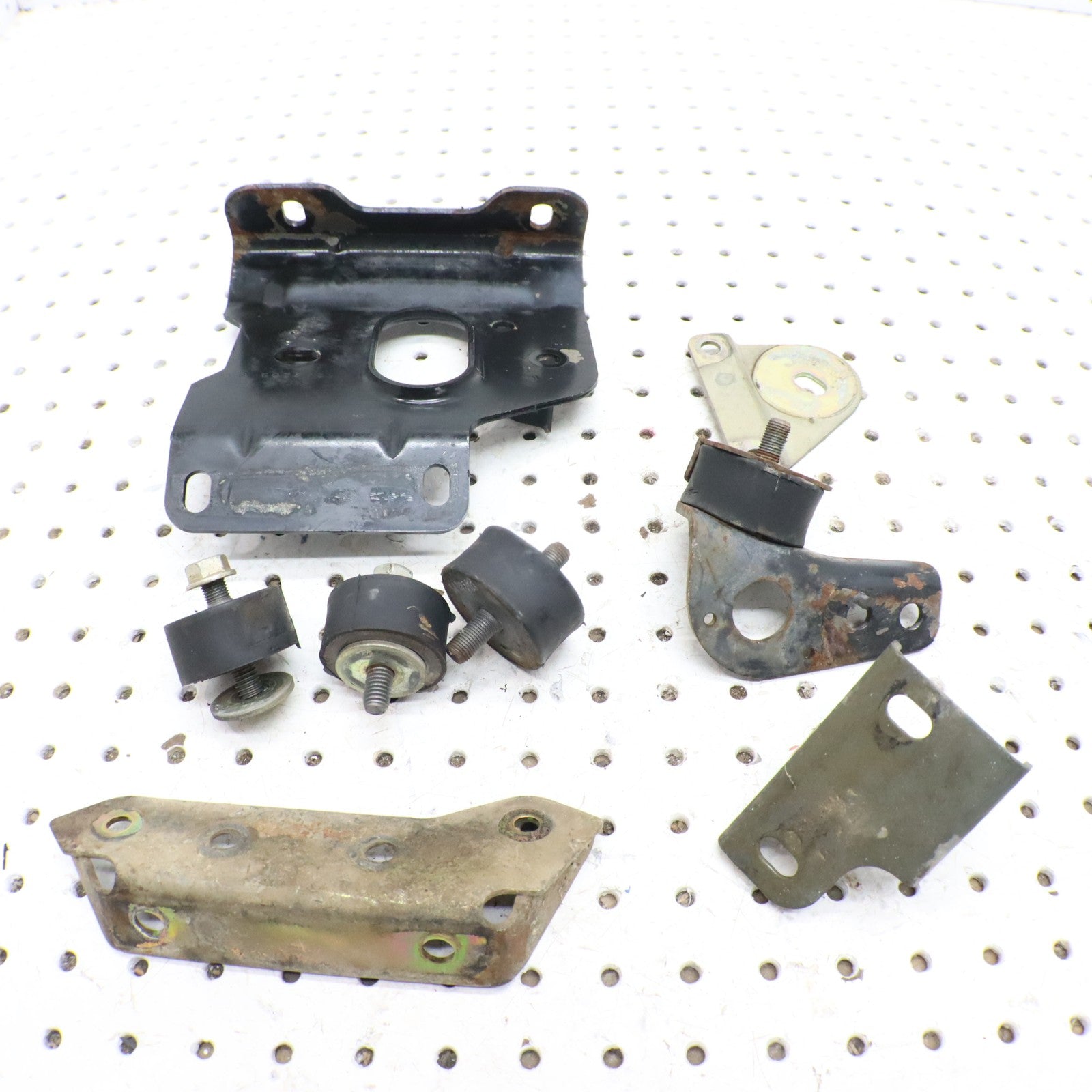 2008 Polaris Sportsman 800 Engine Motor Mounts 5244771-067 1013134-067 5247368 