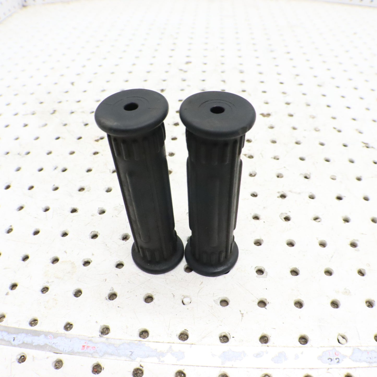 2003 Polaris Sportsman 600 Handlebar Grips 5433834-070