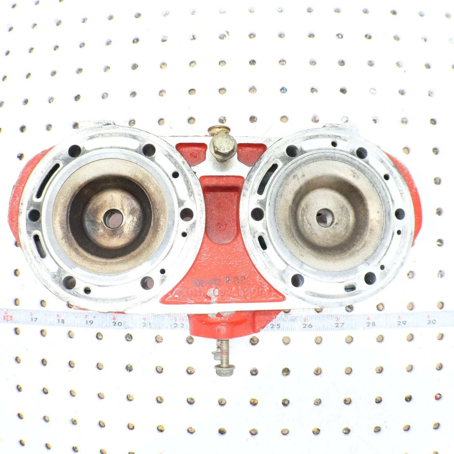 2006 POLARIS RMK 700 ENGINE MOTOR CYLINDER HEAD 1203052-093 1203164-093 3021642 