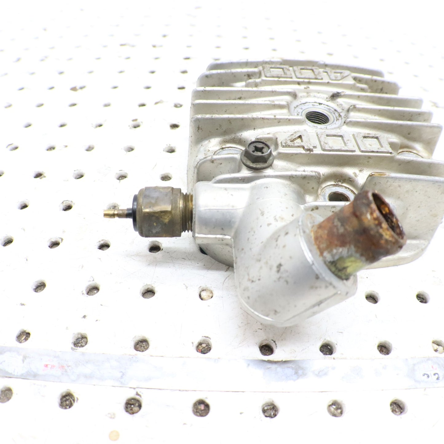 1995 Polaris Xplorer 400 Cylinder Head  3084730 3086755