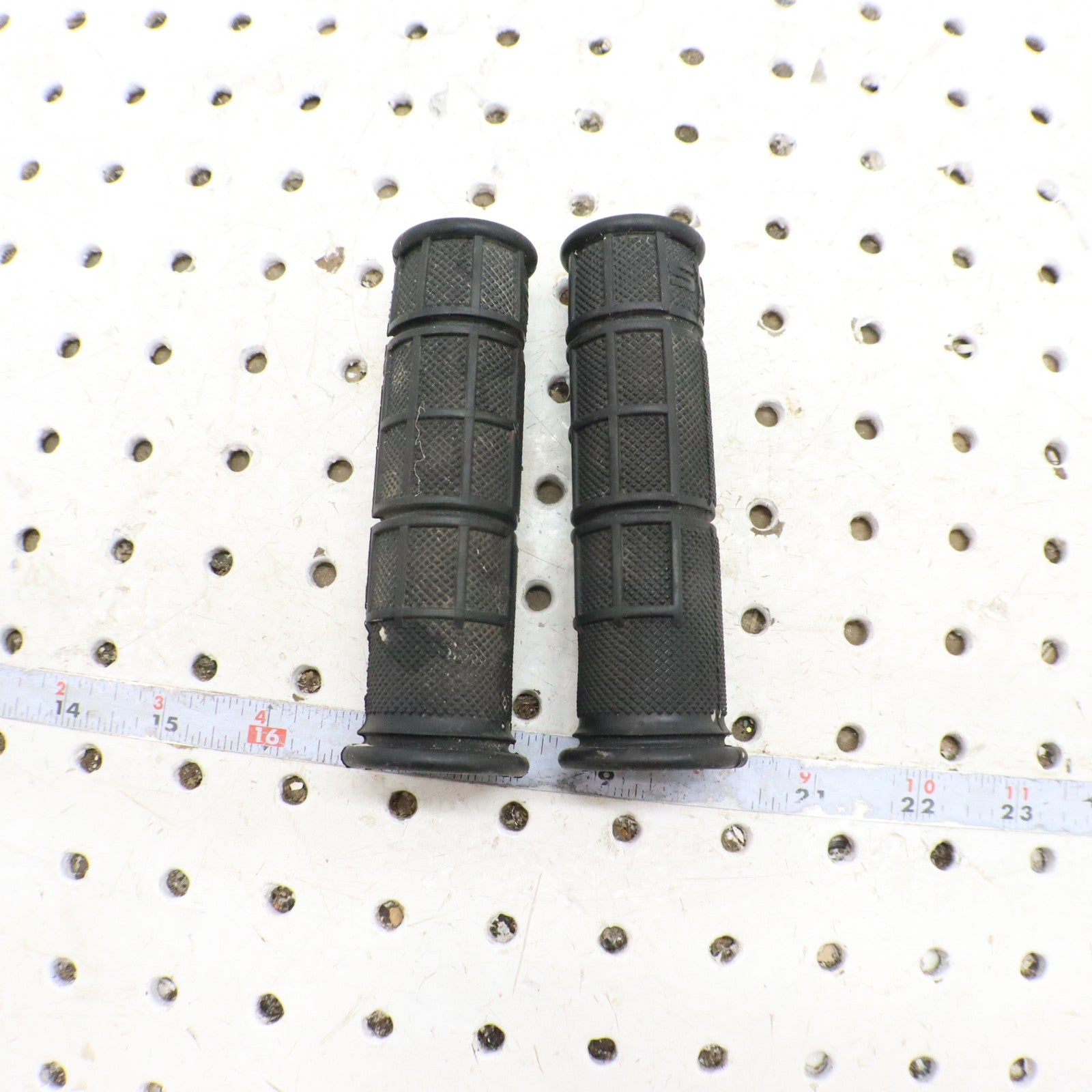 2016 Polaris Sportsman 570 Handlebar Grips 5413578-070