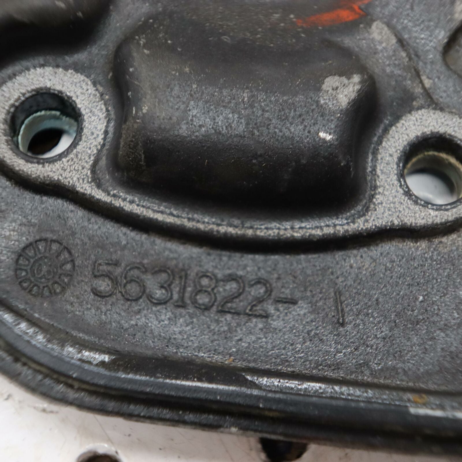 2007 POLARIS IQ 600 ENGINE CYLINDER HEAD TOP COVER DOME 5631822-329 5632529-329