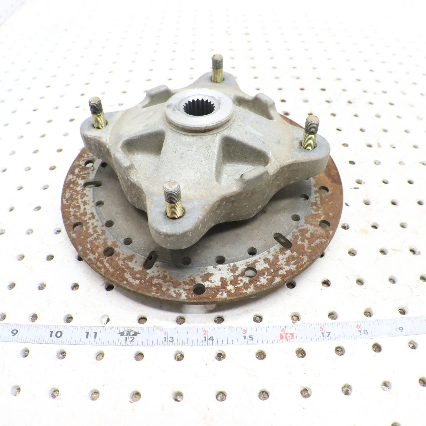 2008 Polaris Sportsman 800 Wheel Hub 5134310; 5143612 FRONT