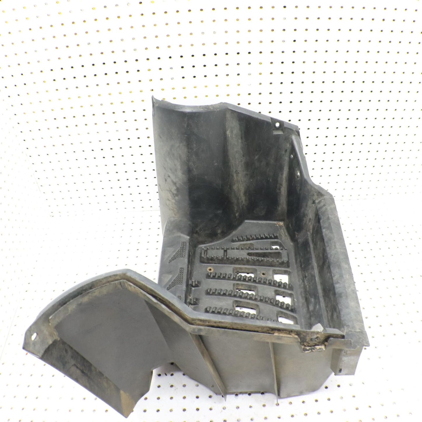 2013 POLARIS SPORTSMAN 550 RIGHT MUD SPLASH GUARD FOOTWELL 5439077-070