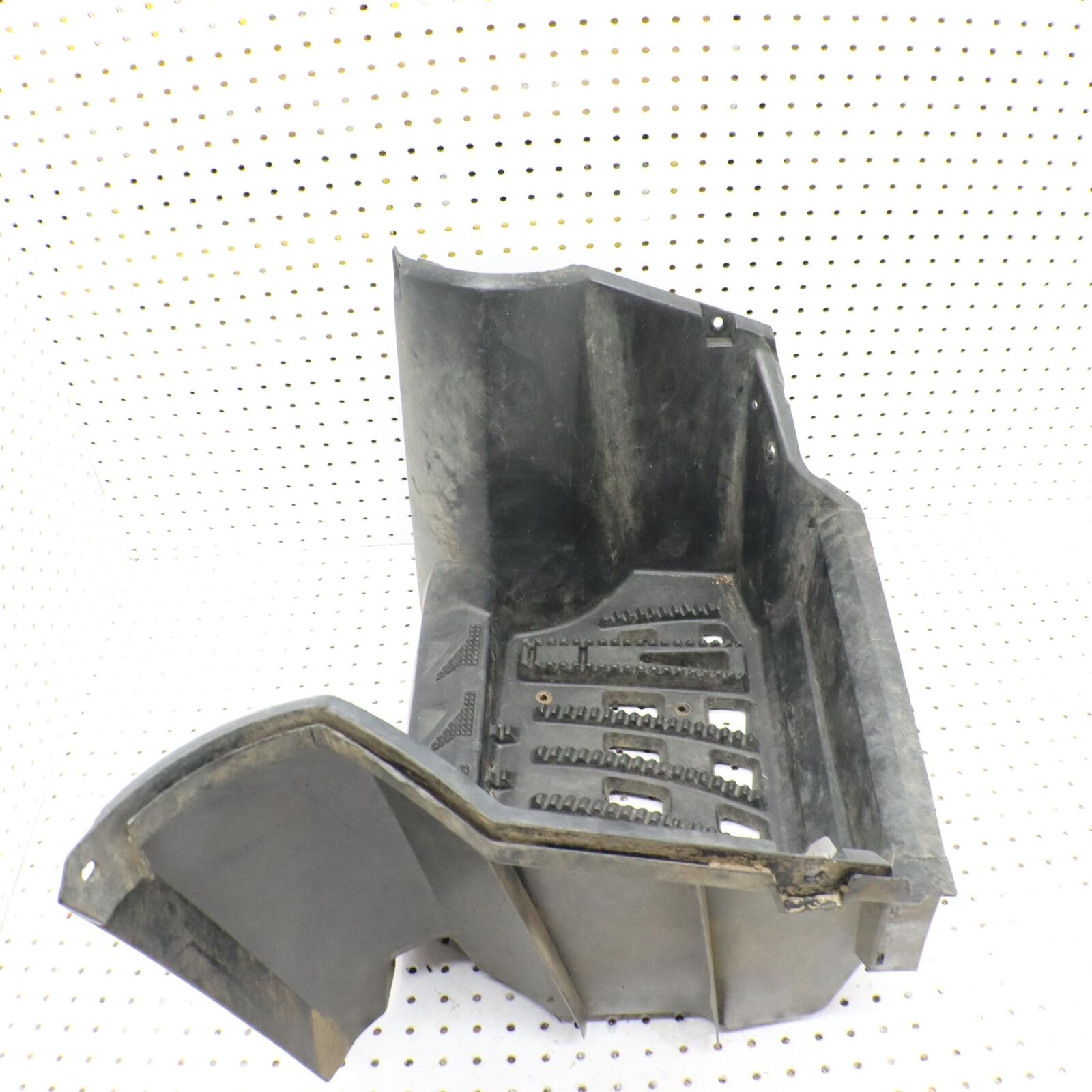 2013 POLARIS SPORTSMAN 550 RIGHT MUD SPLASH GUARD FOOTWELL 5439077-070