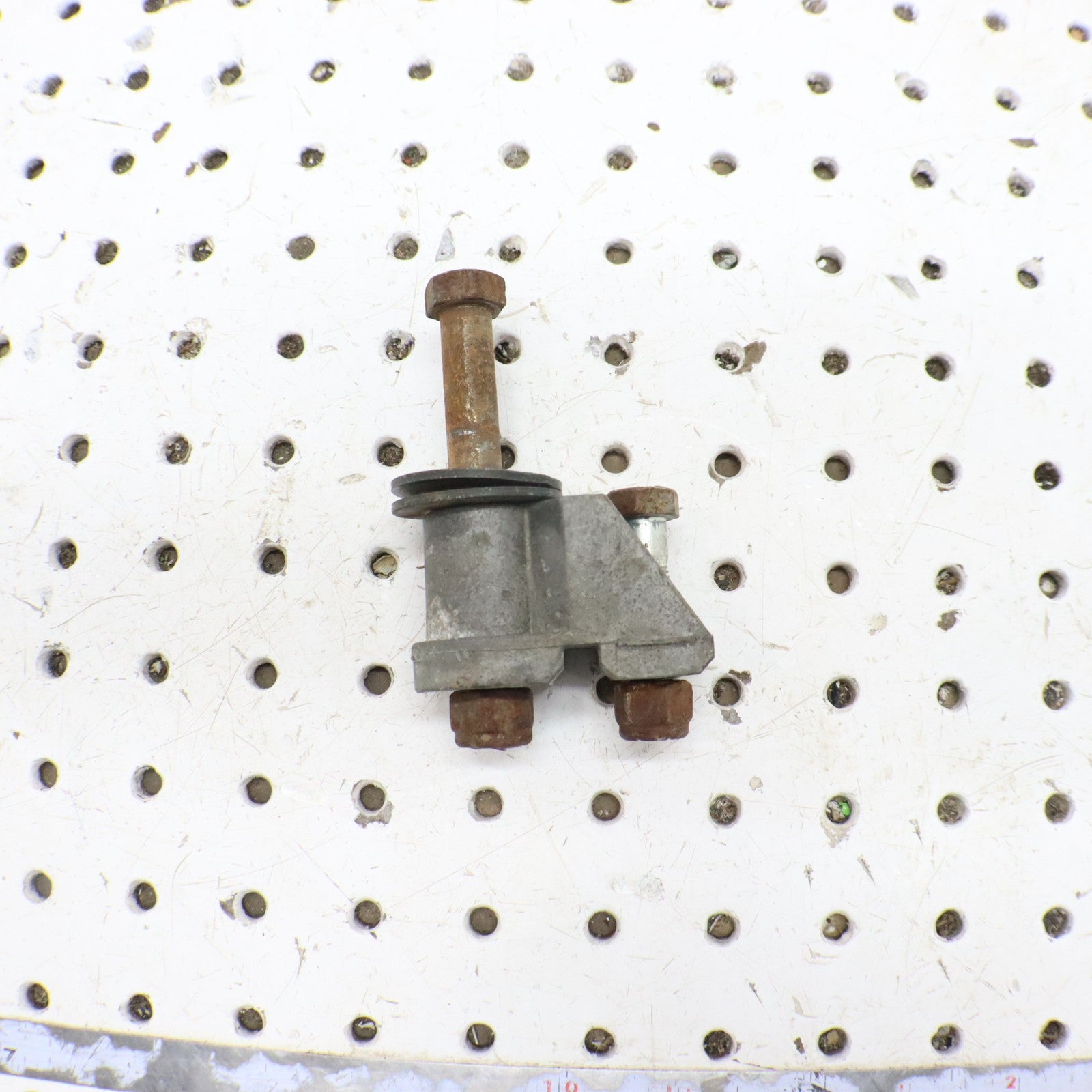 1995 Polaris Xcr 600 Idler Wheel Mount Block 5630399