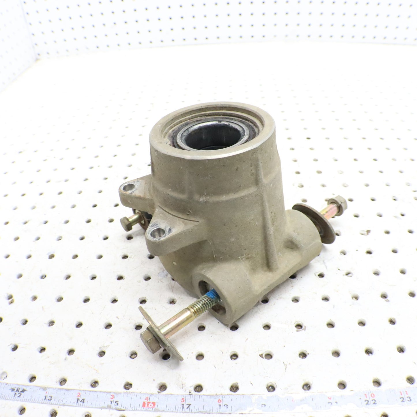 2009 Polaris Sportsman 800 Bearing Carrier Knuckle Rear 5135563