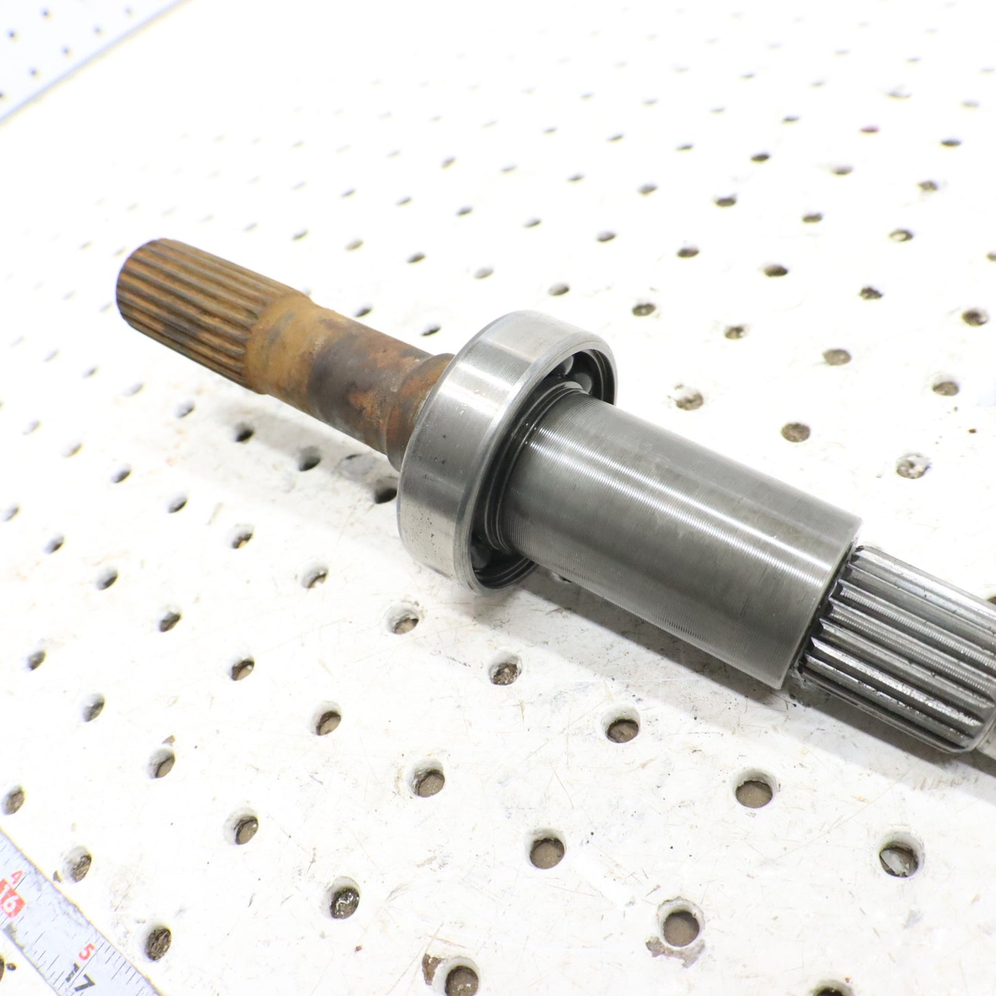 2009 Polaris Sportsman 800 Transmission Gearcase Front Output Shaft 3233625