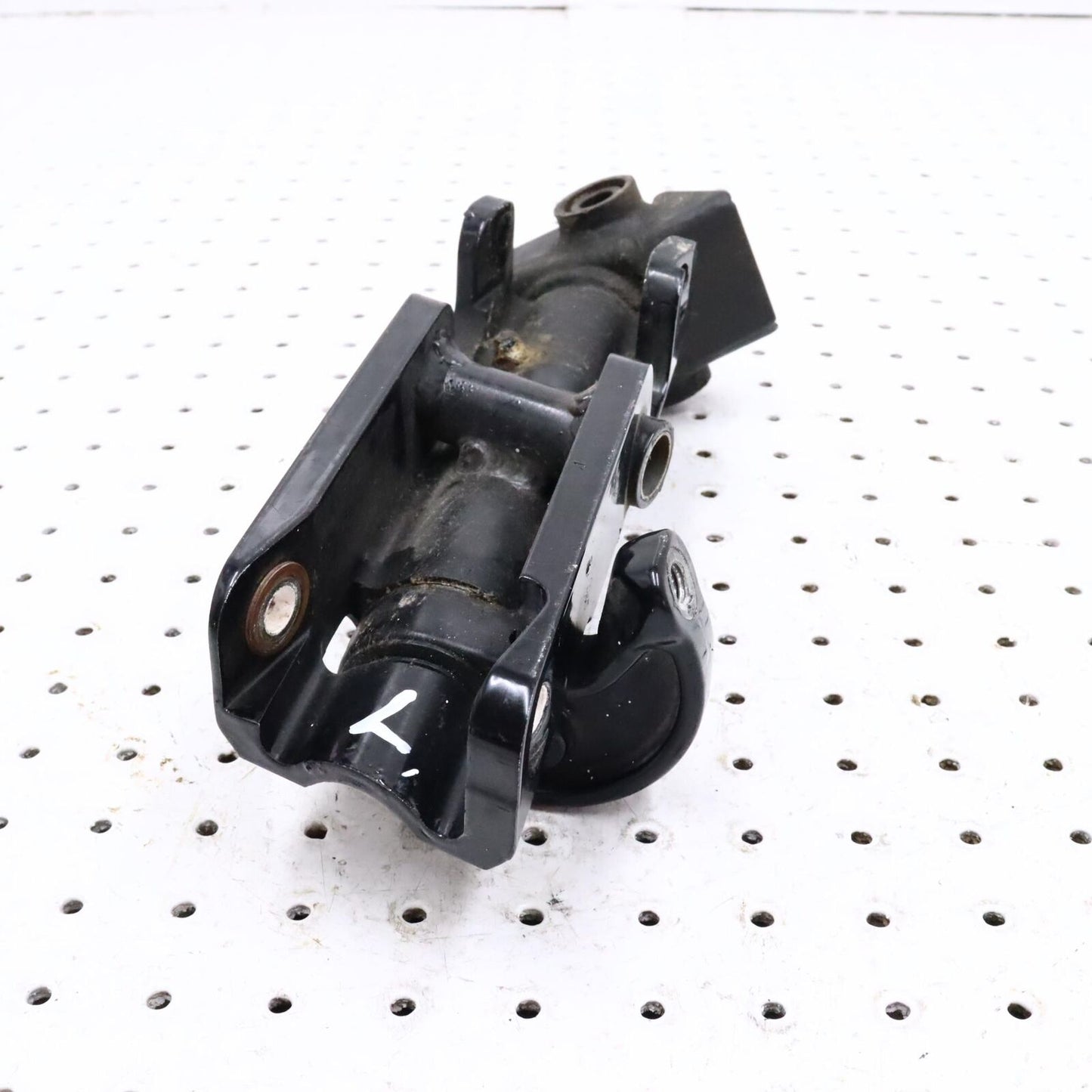 2005 ARCTIC CAT SABERCAT 600 LEFT FRONT STEERING ARM SPINDLE KNUCKLE 1703-433