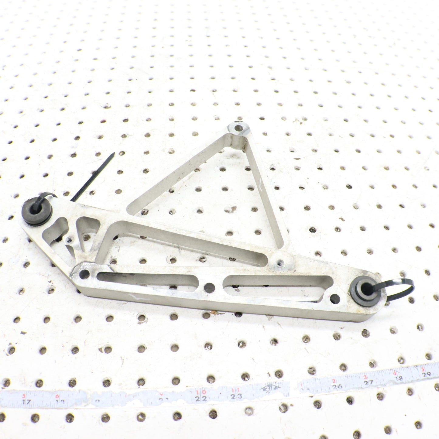 2016 Polaris Rush 800 Side Crank Left Suspension Arm Bracket 5138643; 5140958