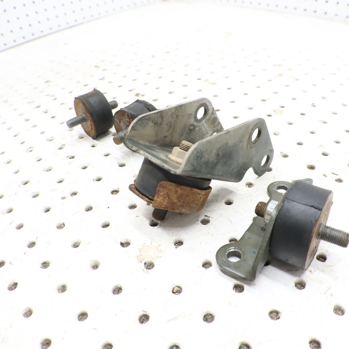 2012 Polaris Sportsman 500 Engine Motor Mounts 5254430; 5242674; 3022071 
