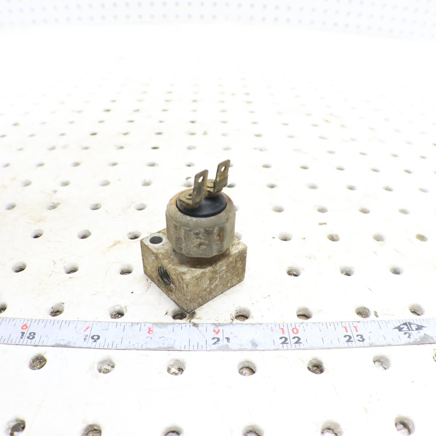2009 Polaris Rzr 800 Brake T Fitting Junction Block 7052316 ; 4110164; 2890637