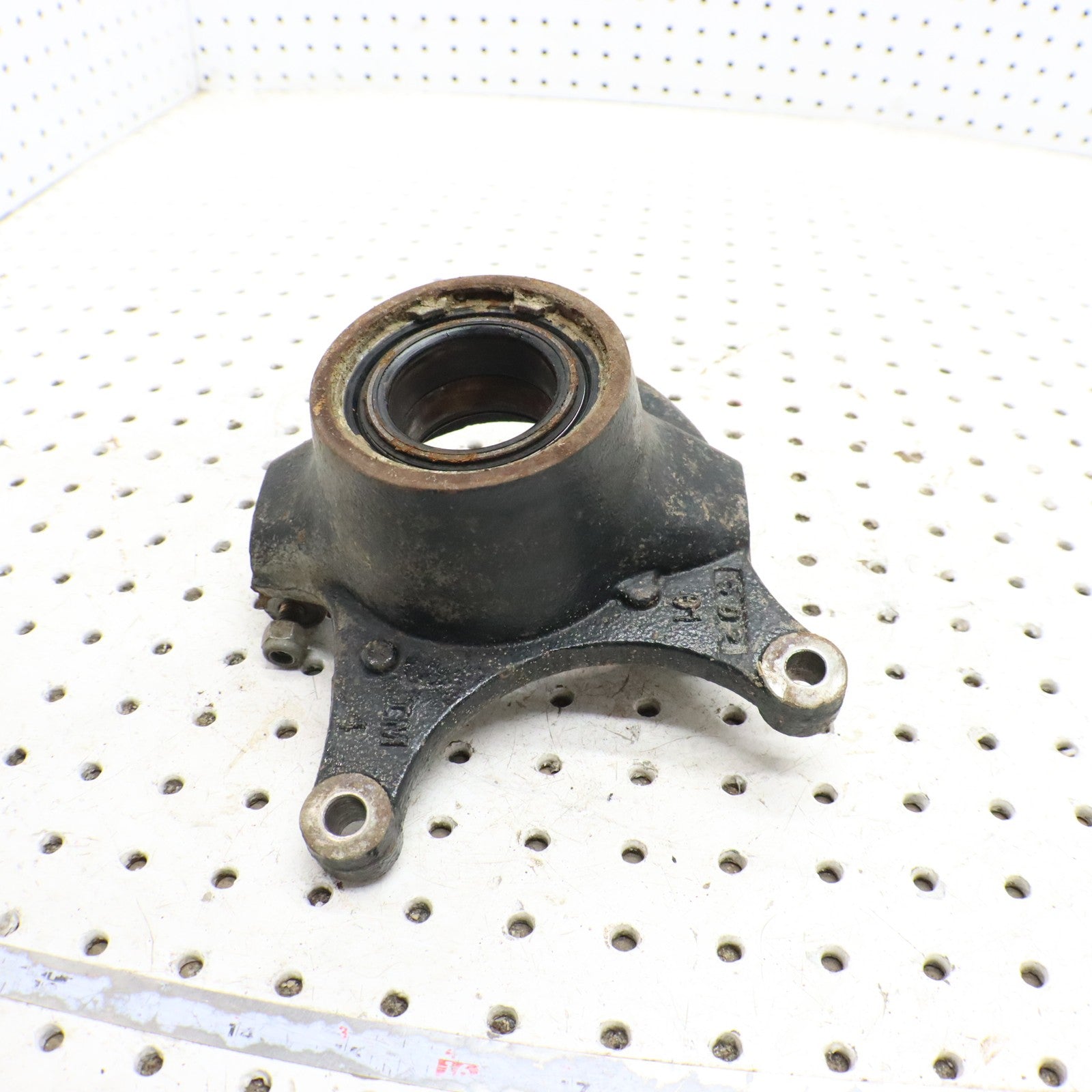 2013 Polaris Ranger 800 RIGHT Steering Knuckle 5136949