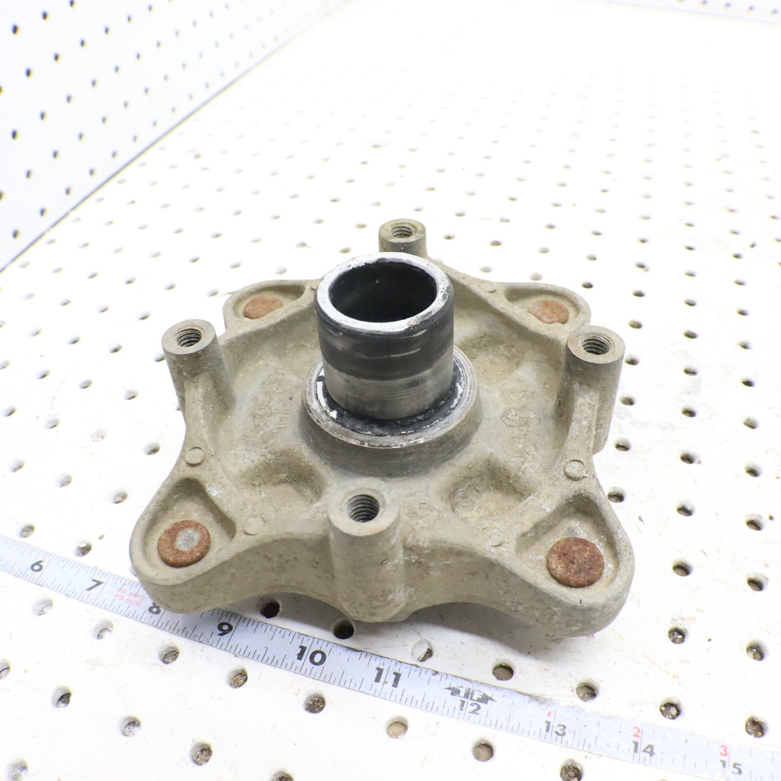 2009 Polaris Sportsman 800 Wheel Hub 5135113 5143629 REAR 