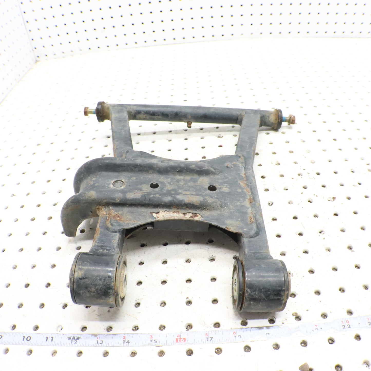 2009 Polaris Sportsman 800 Lower Right Rear Control A Arm 1015889-067