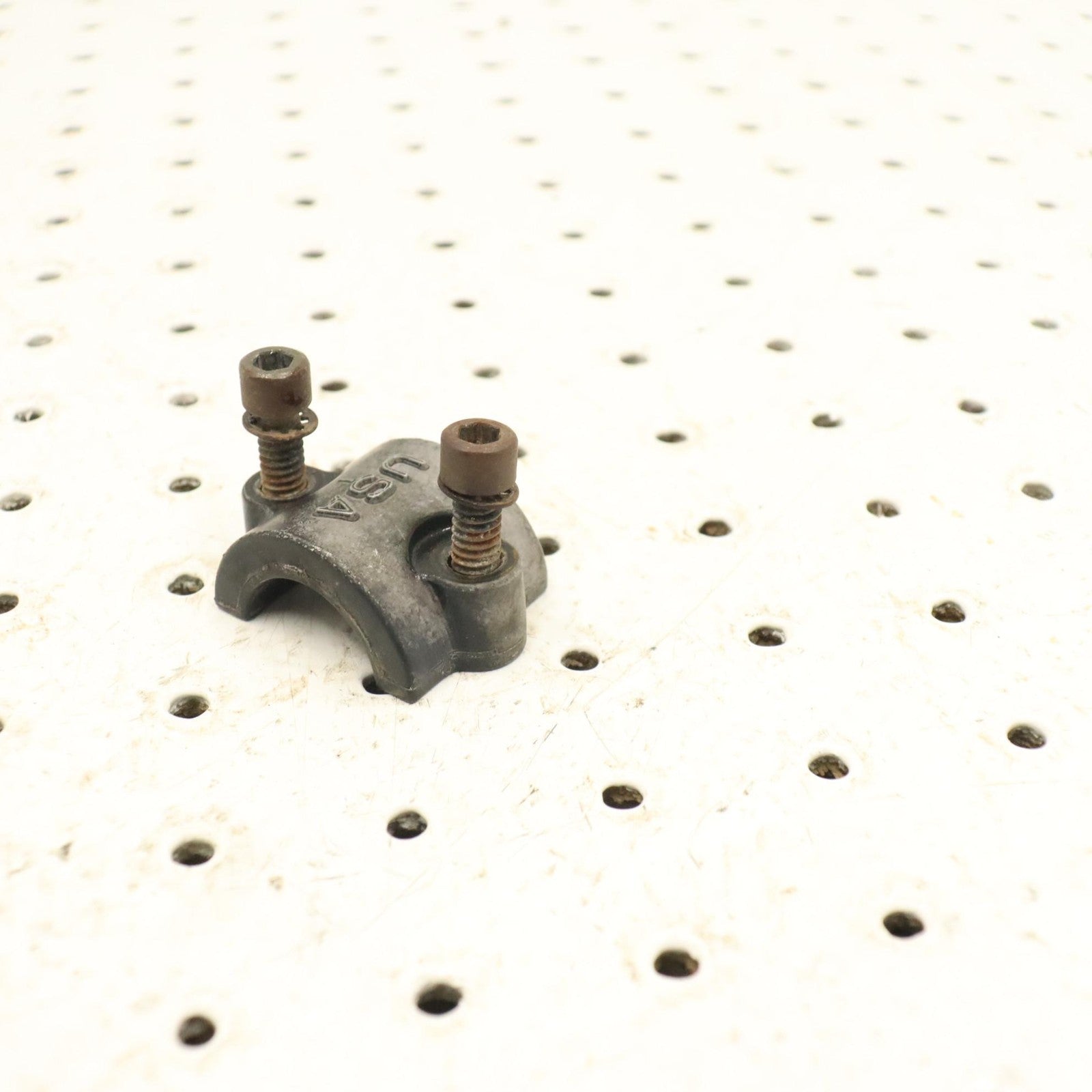 1995 Polaris Xcr 600 Hand Brake Lever Master Cylinder CLAMP 5630342