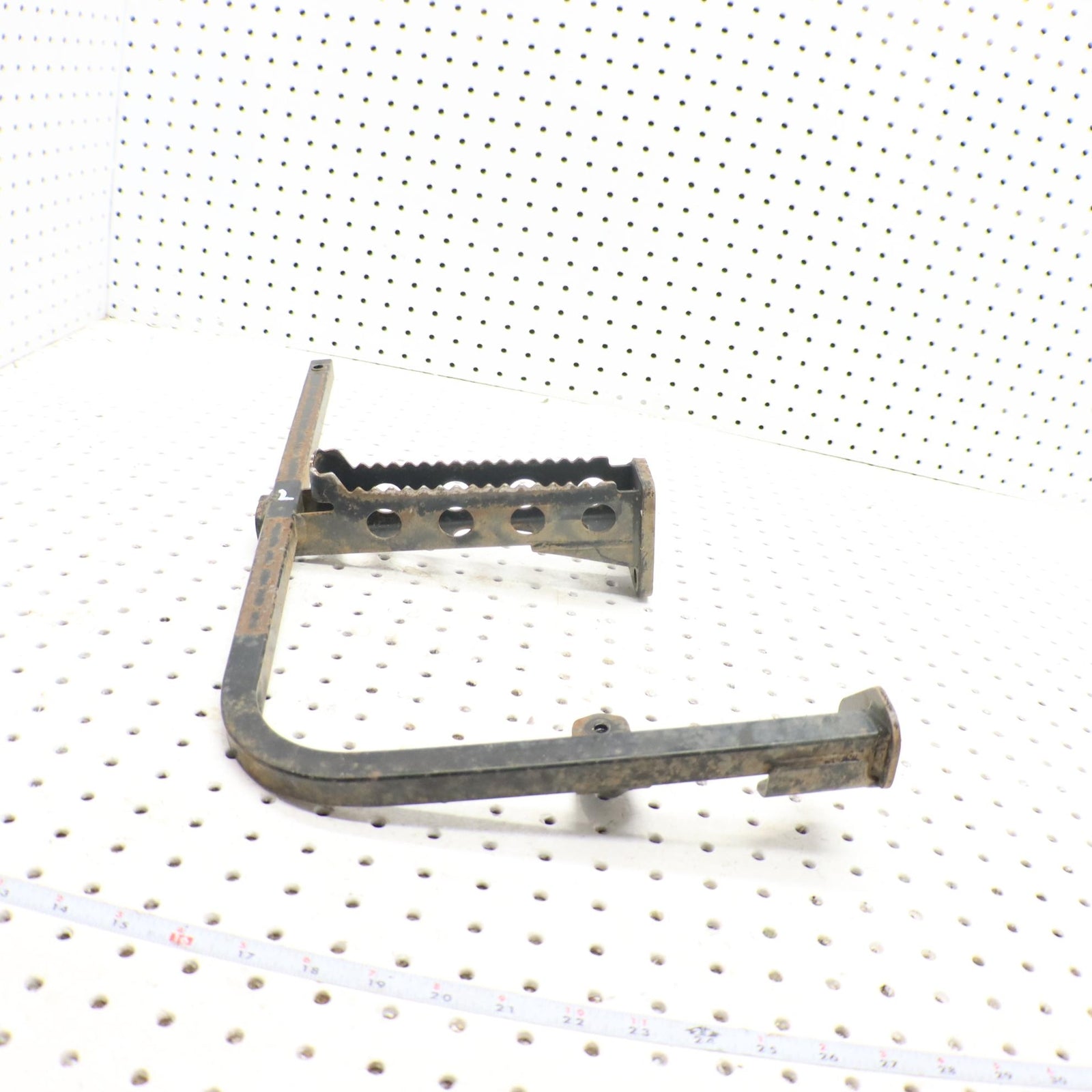 2016 SUZUKI KING QUAD 500 LEFT STEP STAND FOOTREST 43520-11HA0; 43520-11HB0