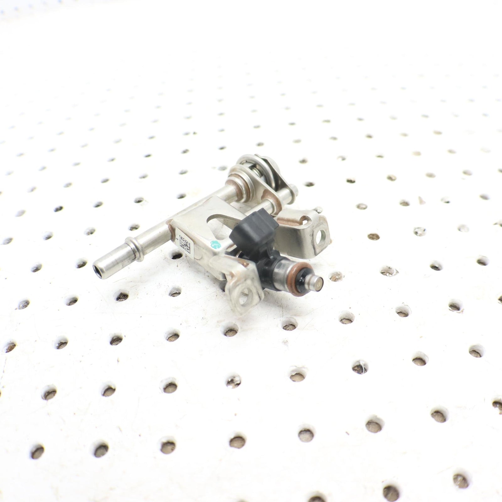 2014 Polaris Sportsman 570 Fuel Injector & FUEL RAIL 2521403 ; 2521068