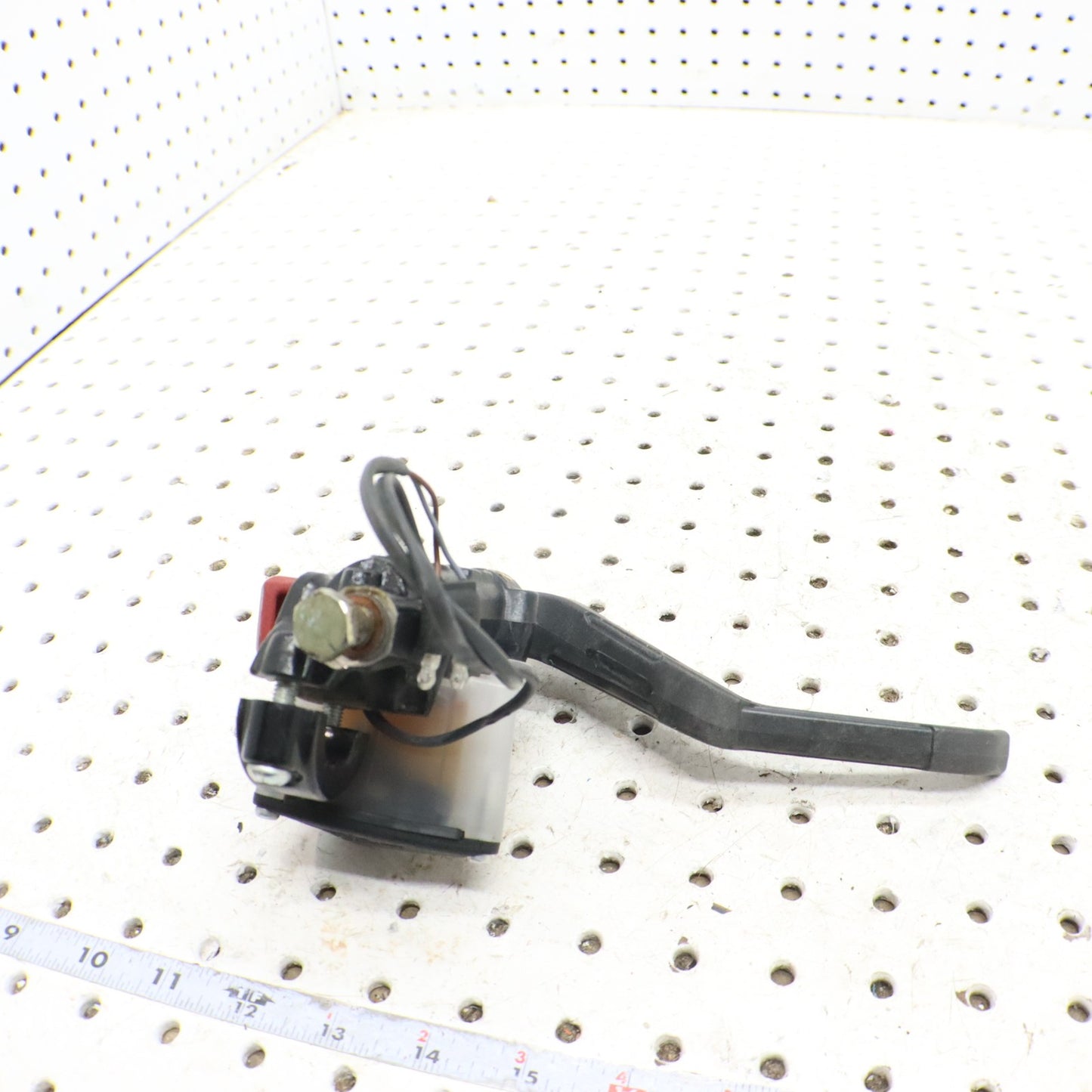 2016 Polaris Rush 800 Hand Brake Lever Master Cylinder 2206021