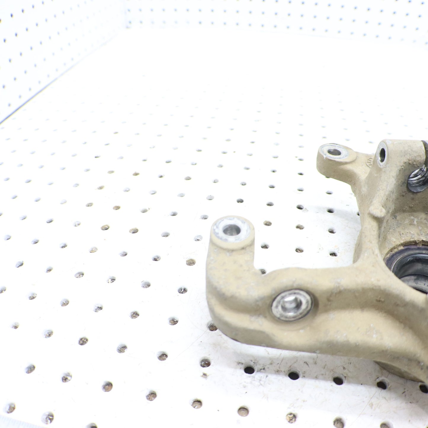 2009 Polaris Sportsman Xp 850 Steering Knuckle LEFT 5136733; 5143613