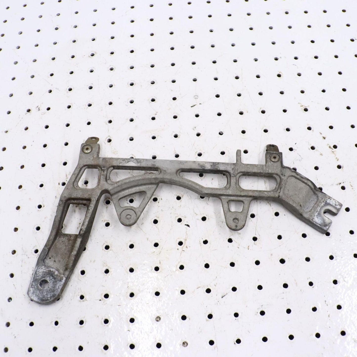 2014 POLARIS PRO RMK 800 RESONATOR MOUNT ASSEMBLY 1017804 