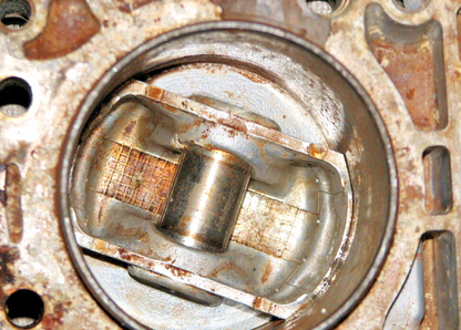 2000 POLARIS XPEDITION 425 4X4 CYLINDER AND PISTON 3086198 CORE!!