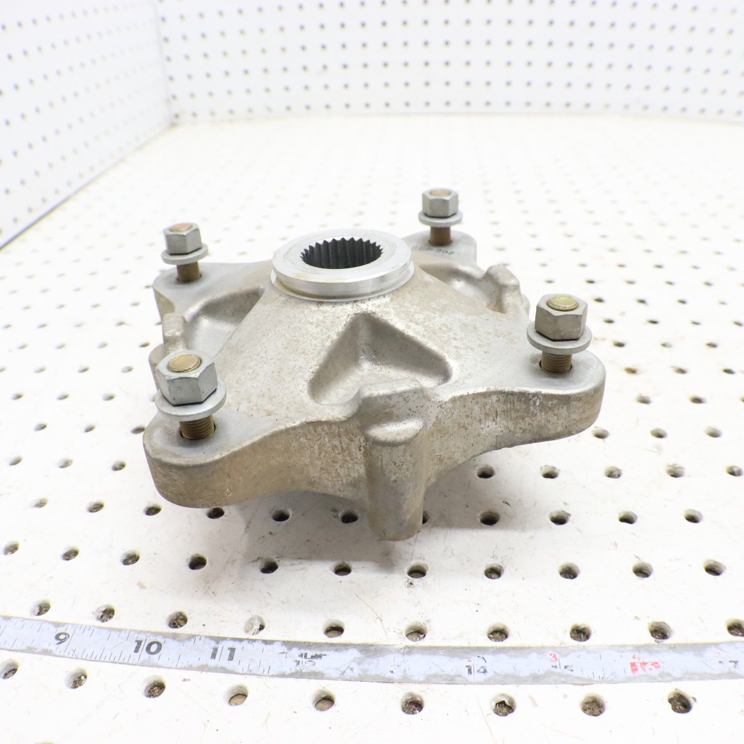 2024 Polaris Sportsman 570 Efi Eps Rear Wheel Hub 5143629