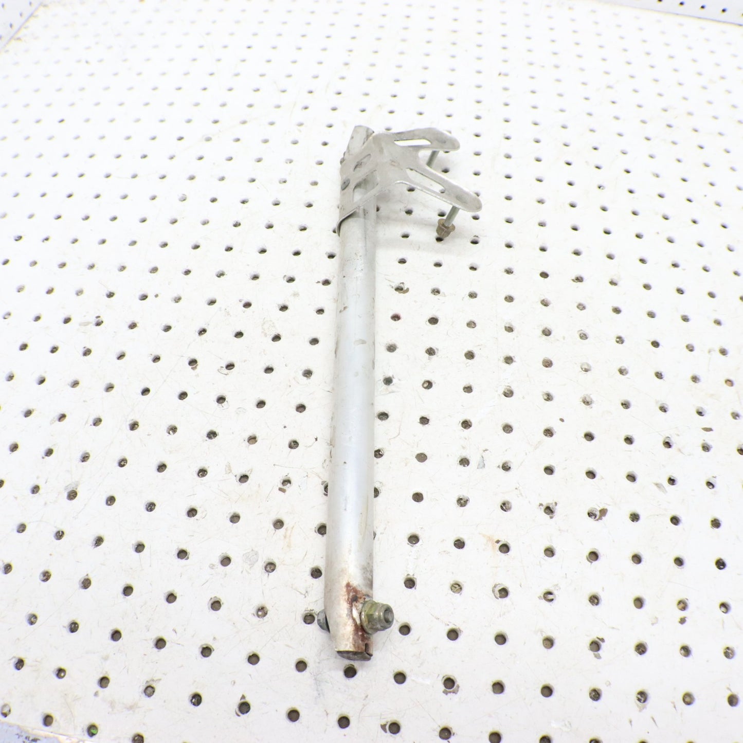 2016 Arctic Cat M8000 Frame Tube Brace Support, Shock Mount Bracket 1607-351