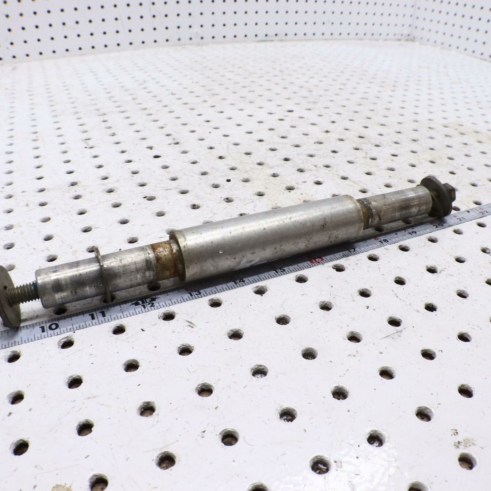 2009 POLARIS RMK 700 REAR SUSPENSION SHAFT  5135305