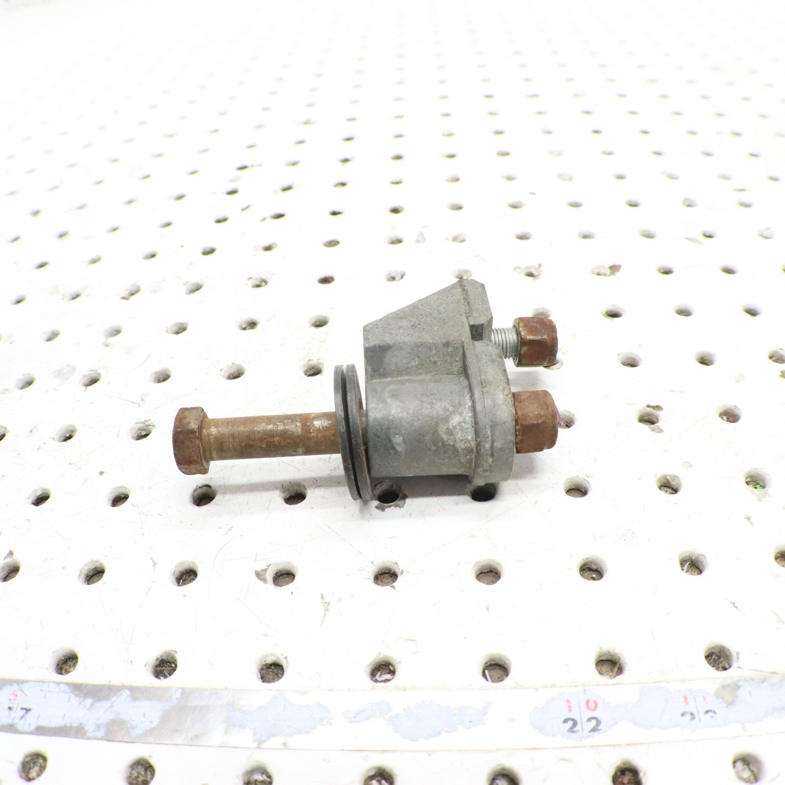 1995 Polaris Xcr 600 Idler Wheel Mount Block 5630399
