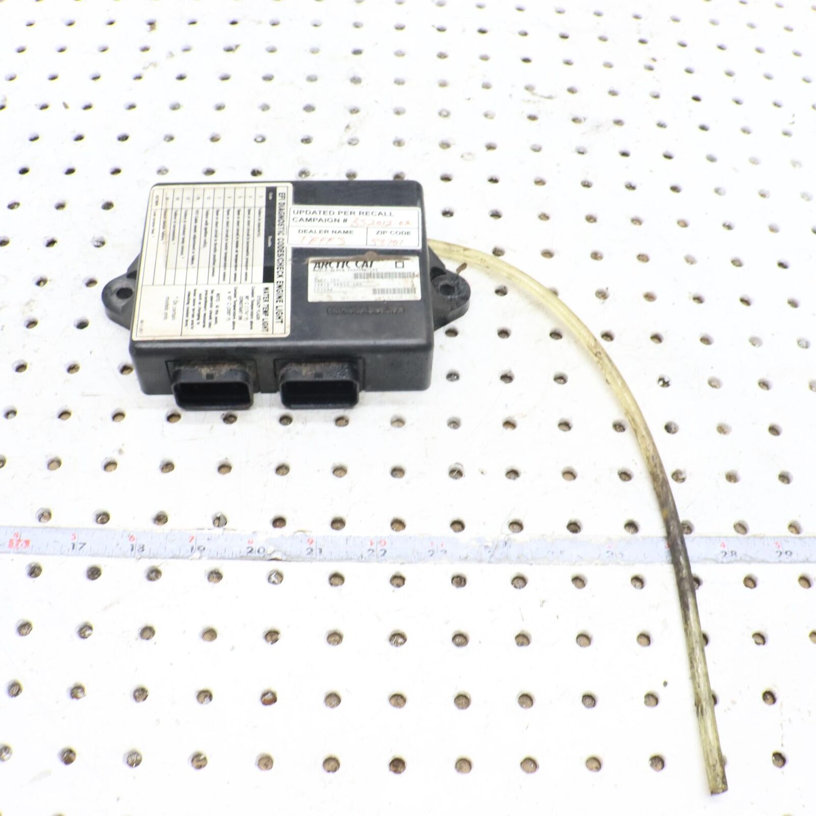 2011 ARCTIC CAT M8 CDI ECU ECM COMPUTER 0730-177;  3007-765 FROM RUNNING SLED