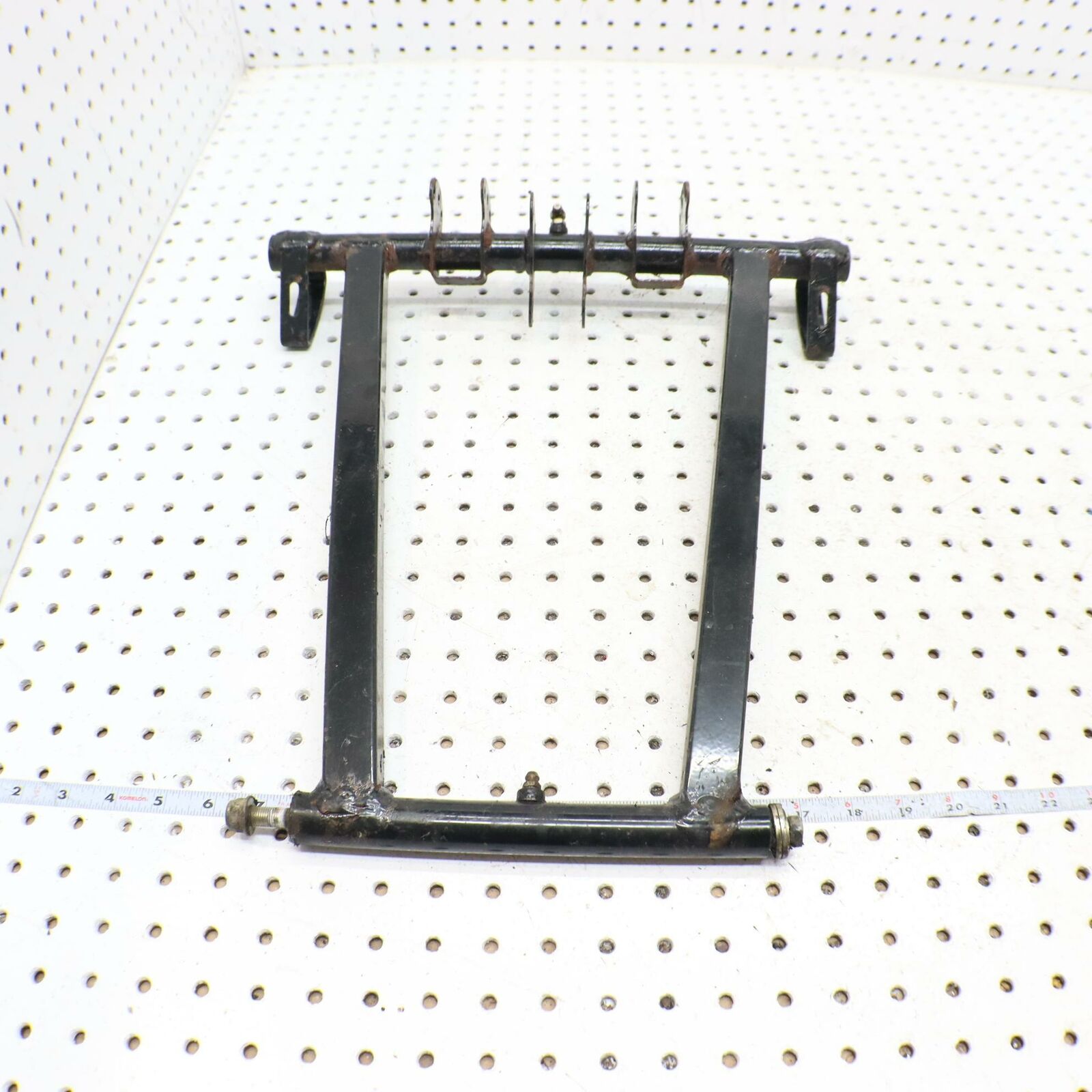 2006 POLARIS RMK 700 FRONT TORQUE PIVOT ARM WELD FTA, NARROW, BLK 1541962-067 