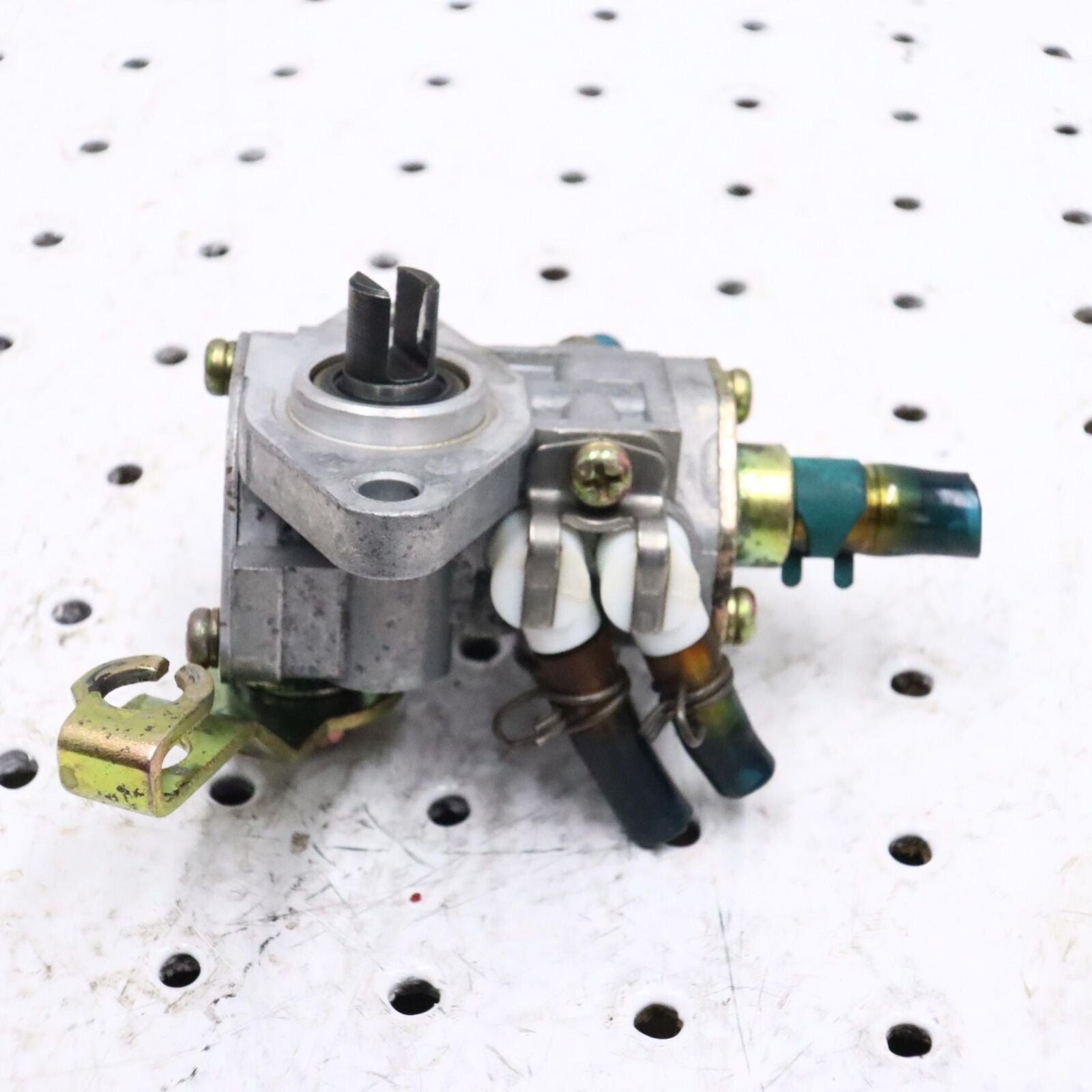 2006 POLARIS FUSION 700 OIL PUMP 2520463 