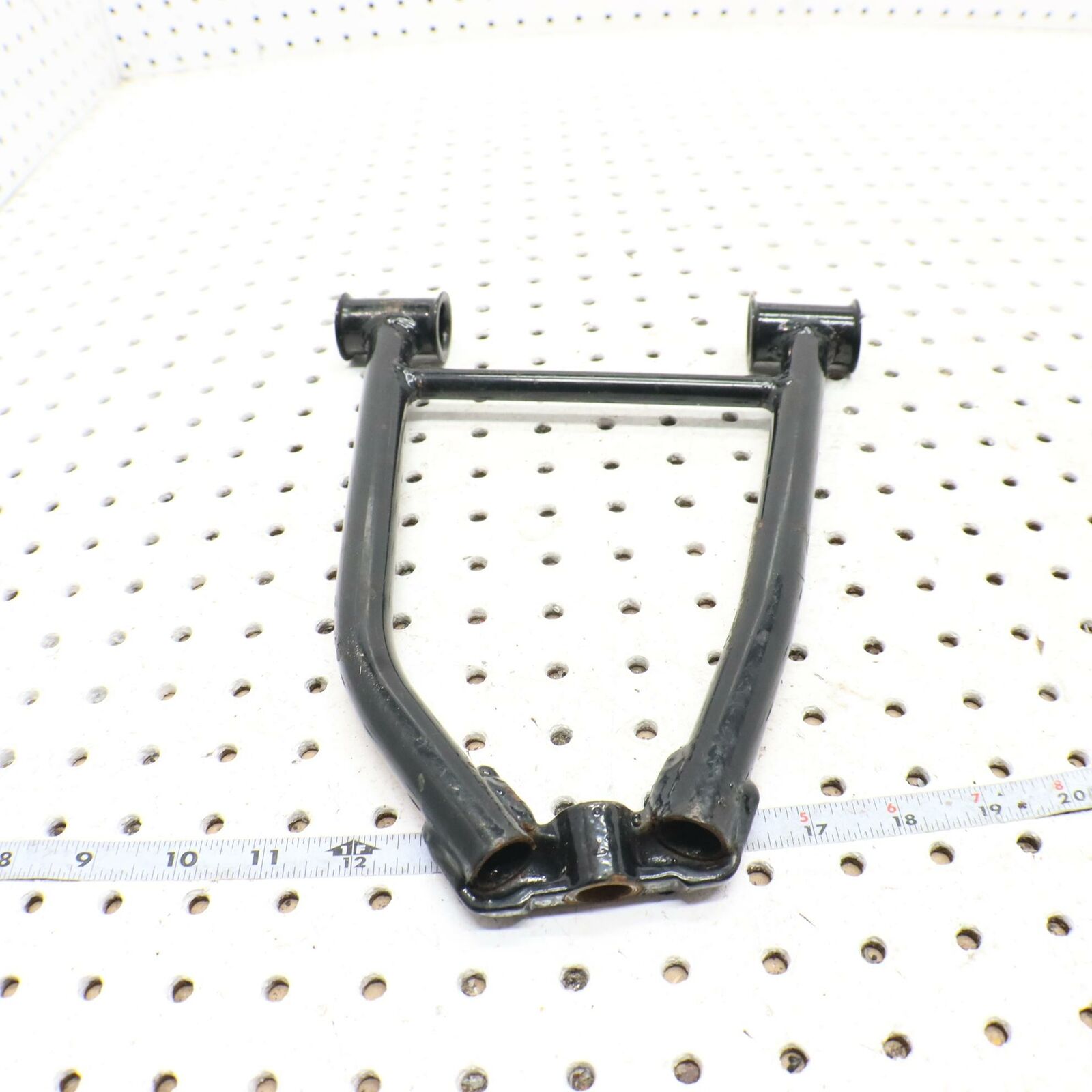 2006 POLARIS RMK 700 FRONT UPPER RIGHT CONTROL A ARM 2203024-385 2203024-067 