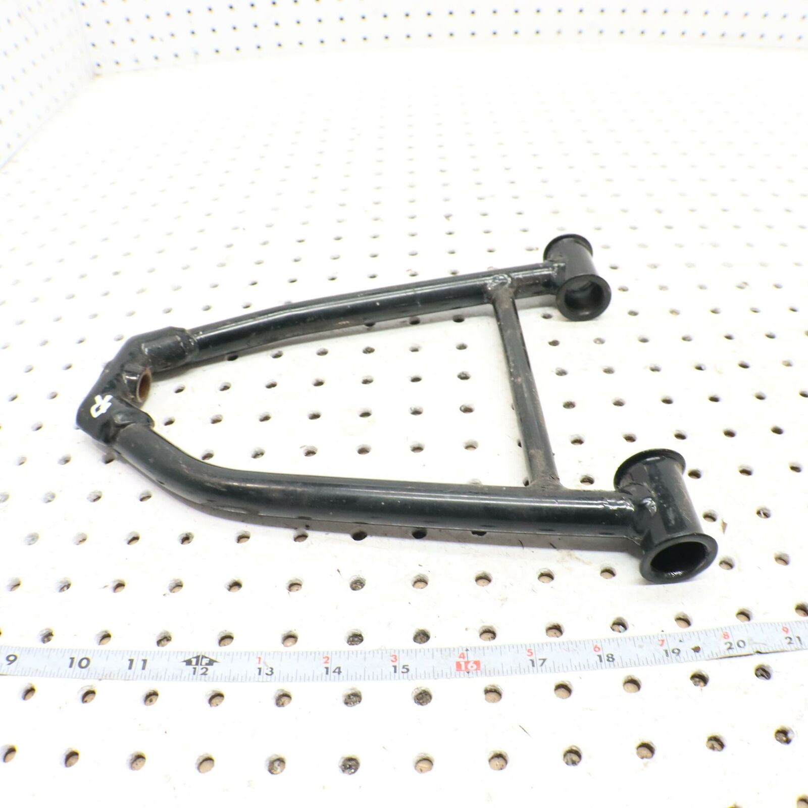 2006 POLARIS RMK 700 FRONT UPPER RIGHT CONTROL A ARM 2203024-385 2203024-067 