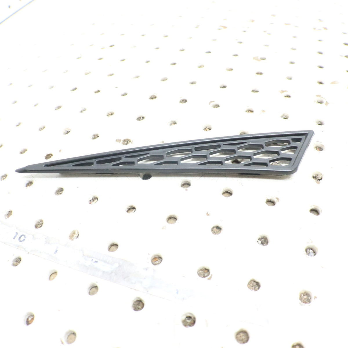 2007 Arctic Cat F6 Hood Panel Screen Vent Outer Front Right Black 4606-624
