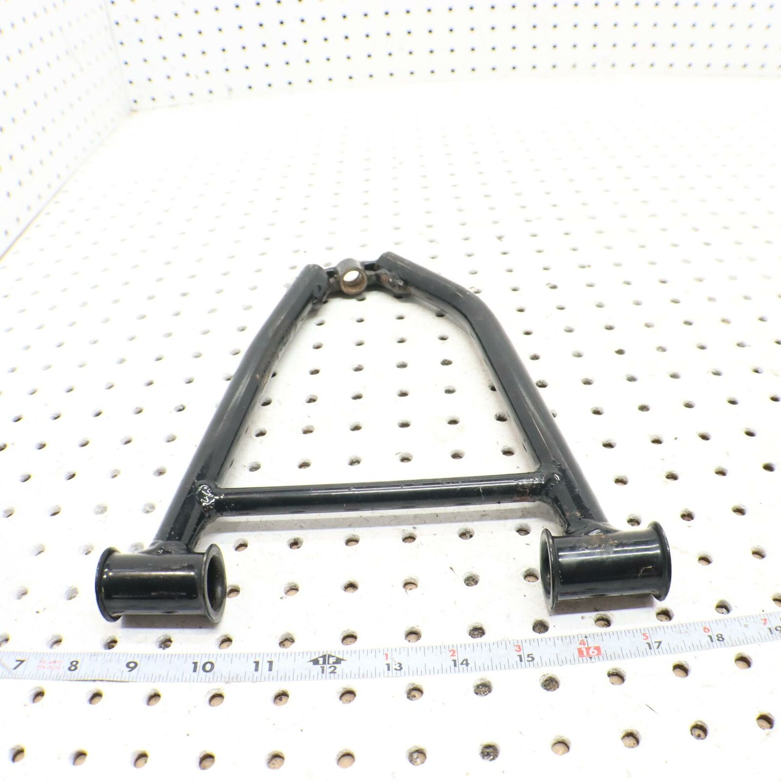 2006 POLARIS RMK 700 FRONT UPPER RIGHT CONTROL A ARM 2203024-385 2203024-067 