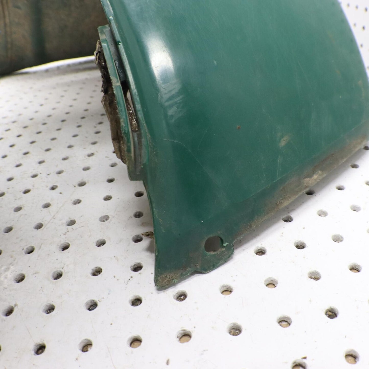 1996 POLARIS XPLORER 300 FRONT FENDER CAB 2631782-195