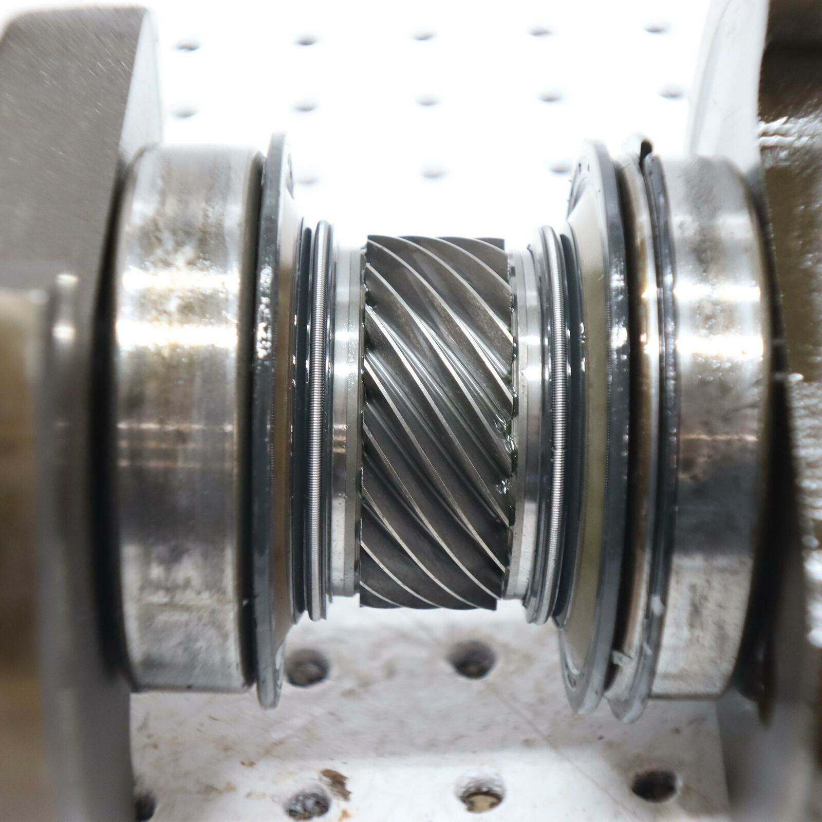 2006 POLARIS RMK 700 ENGINE MOTOR CRANKSHAFT CRANK SHAFT  2203617 core