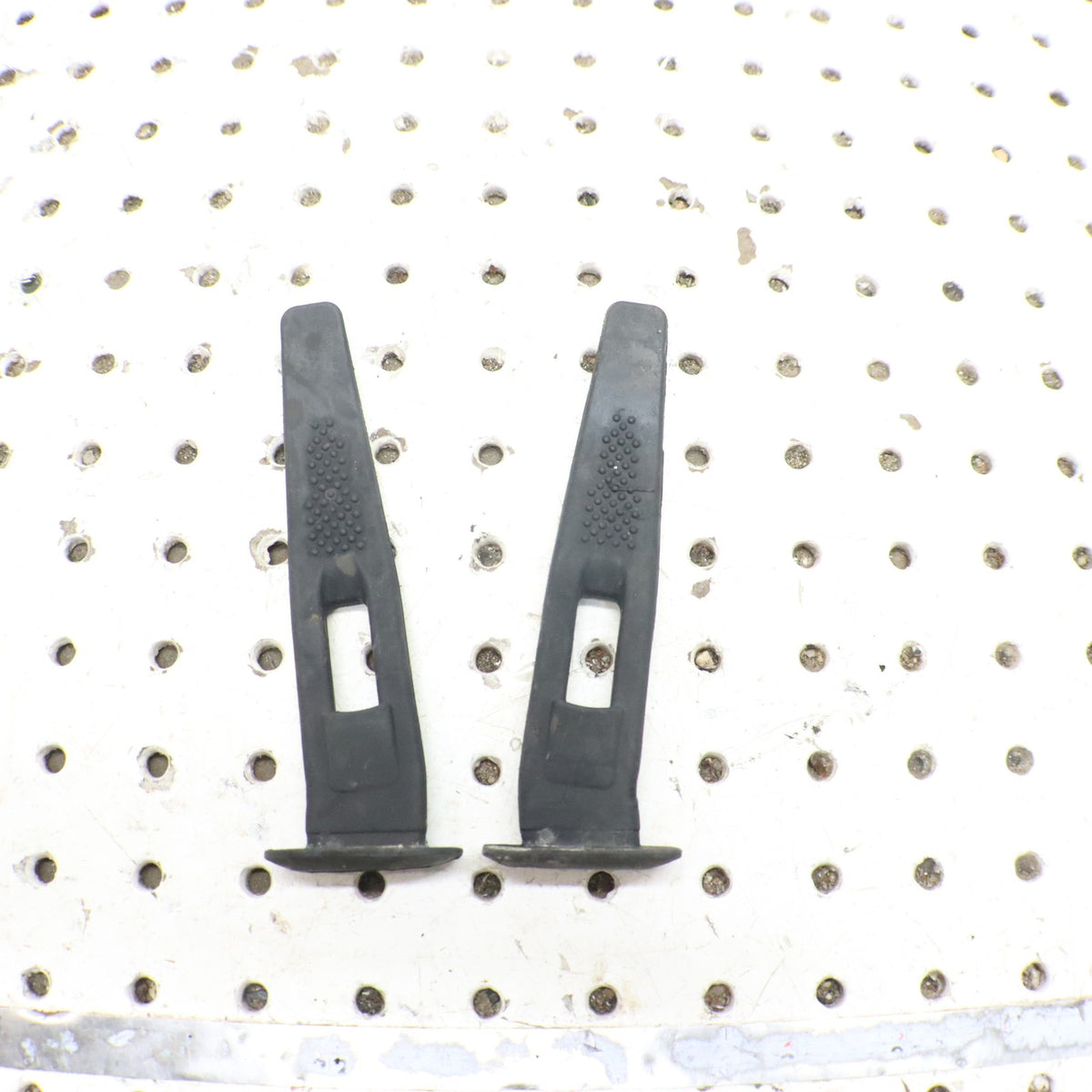 2007 Arctic Cat F6 L & R Rubber Hold Down Strap 4606-454; 4606-455