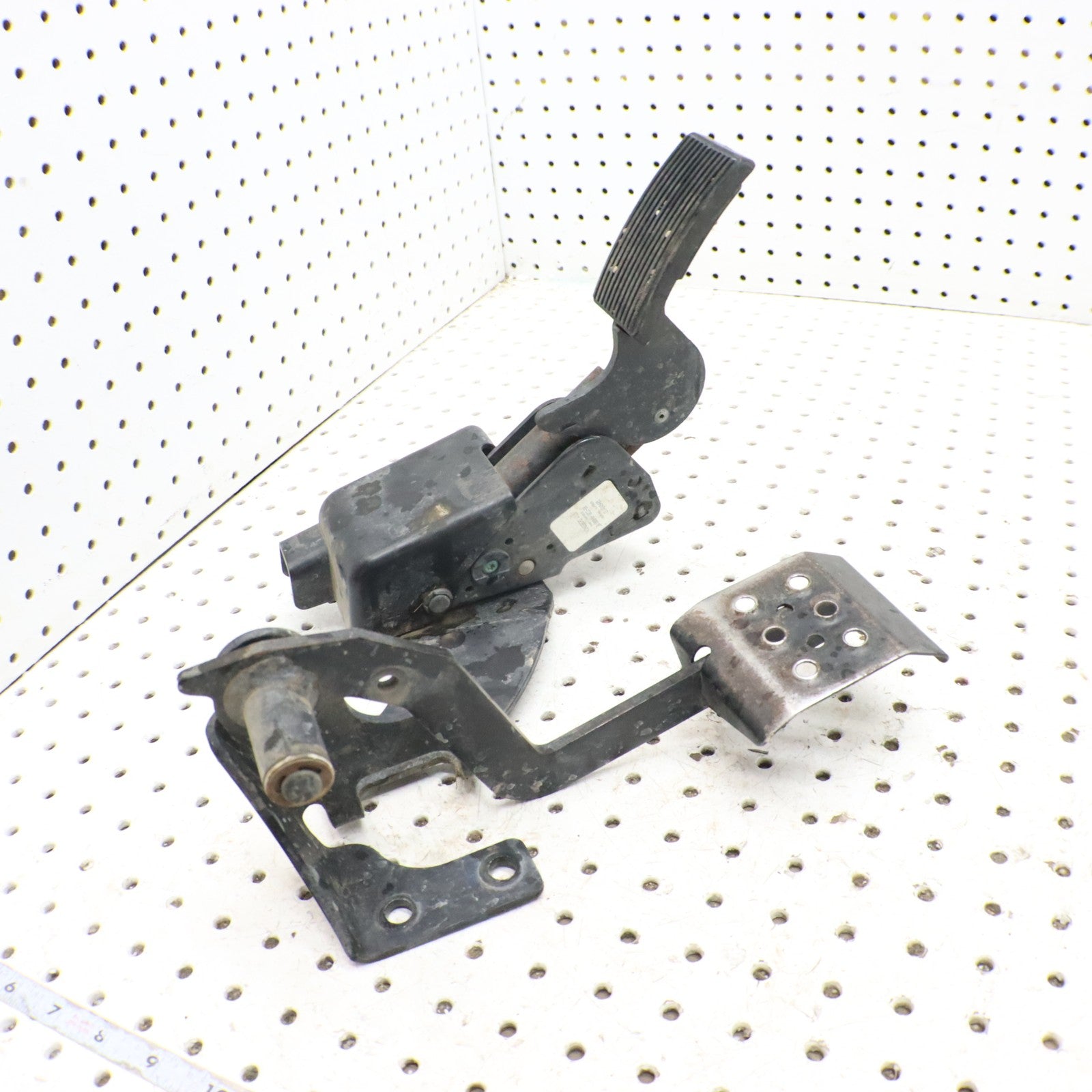 2013 Polaris Ranger Xp 900 Throttle Pedal, Brake Pedal Assy 4012657