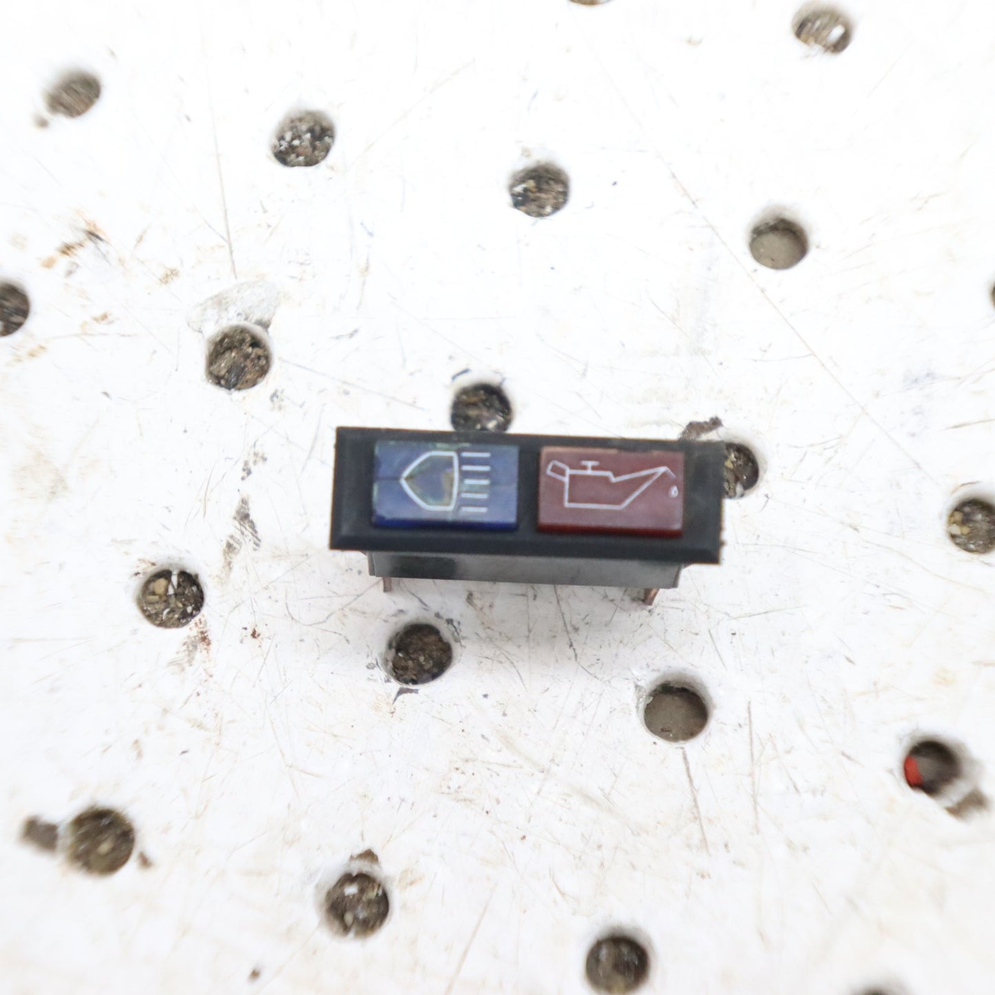1995 Polaris Xplorer 400 Indicator Light INDIC LOW OIL&HI-BEAM. 4040052